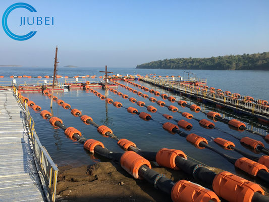 바다 플랜지 연결 12를 표류시키는 HDPE 파이프 물에 떠있는 사람을 준설하는 머드 모래는 SDR21으로 조금씩 움직입니다