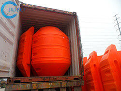 준설기 Hdpe 파이프 물에 떠있는 사람들 폴리에틸렌 발포제 부유물 매체 밀도 프리 격리된 300 밀리미터