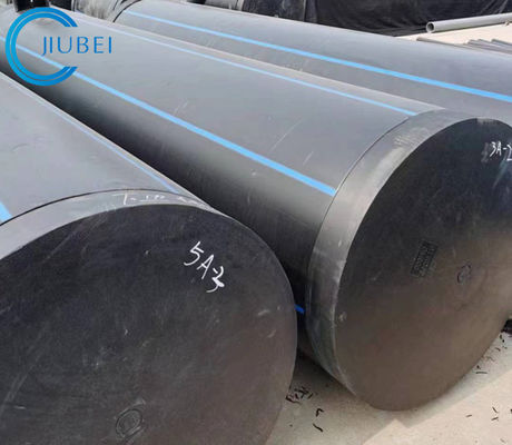 고밀도 거품은 플랫폼을 표류시키는 준설 장비로서 HDPE 파이프 DN900을 물 밑바닥을 치는 것 충전했습니다