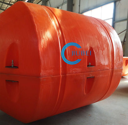 인장 강도 15MPa와 해양 준설 HDPE 파이프 물에 떠있는 사람