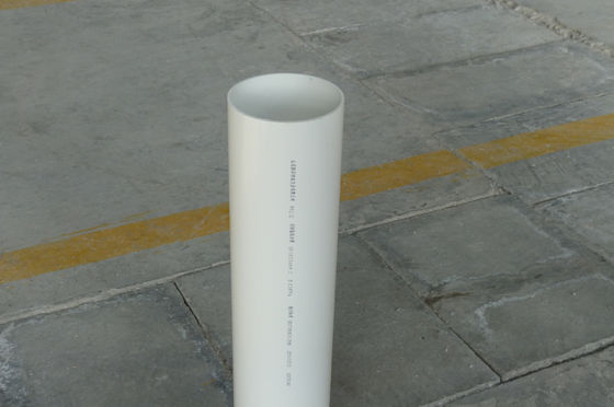 UV 저항성 PVC 물 파이프 가닥 연결 유형 진압 방법으로 생산