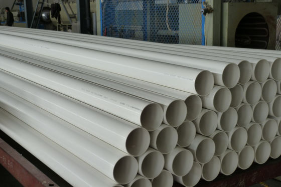 가볍고 자외선 저항성 PVC 물 공급 파이프 누출 없는 배관 공사 선택