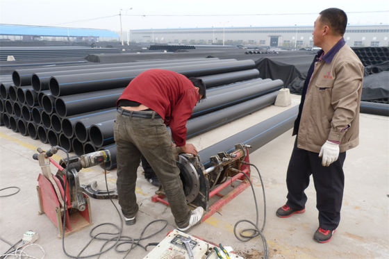용접 연결 용어 HDPE 파이프 흰색과 파란색 스트립 다양한 용어 용어 프로젝트
